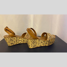 Load image into Gallery viewer, Designer Summer Wedge Sandals Size 6