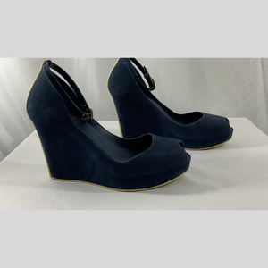 Designer Open Toe Wedges Size 6