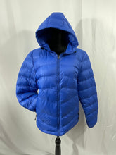 Load image into Gallery viewer, NEW! Ultra Light Down Packable Jacket Size Small