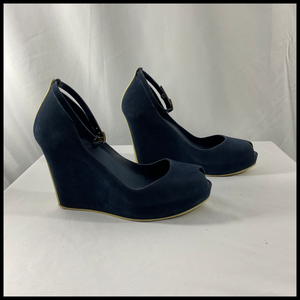 Designer Open Toe Wedges Size 6