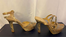 Load image into Gallery viewer, Designer Snakeskin Patterned High Heels Size 6